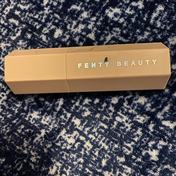 Fenty Beauty - Picture 1 of 2